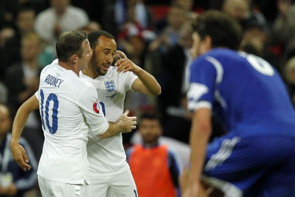 El conjunto británico aprovechó su localía y el pobre nivel futbolístico de su rival para golear 5-0 a San Marino.