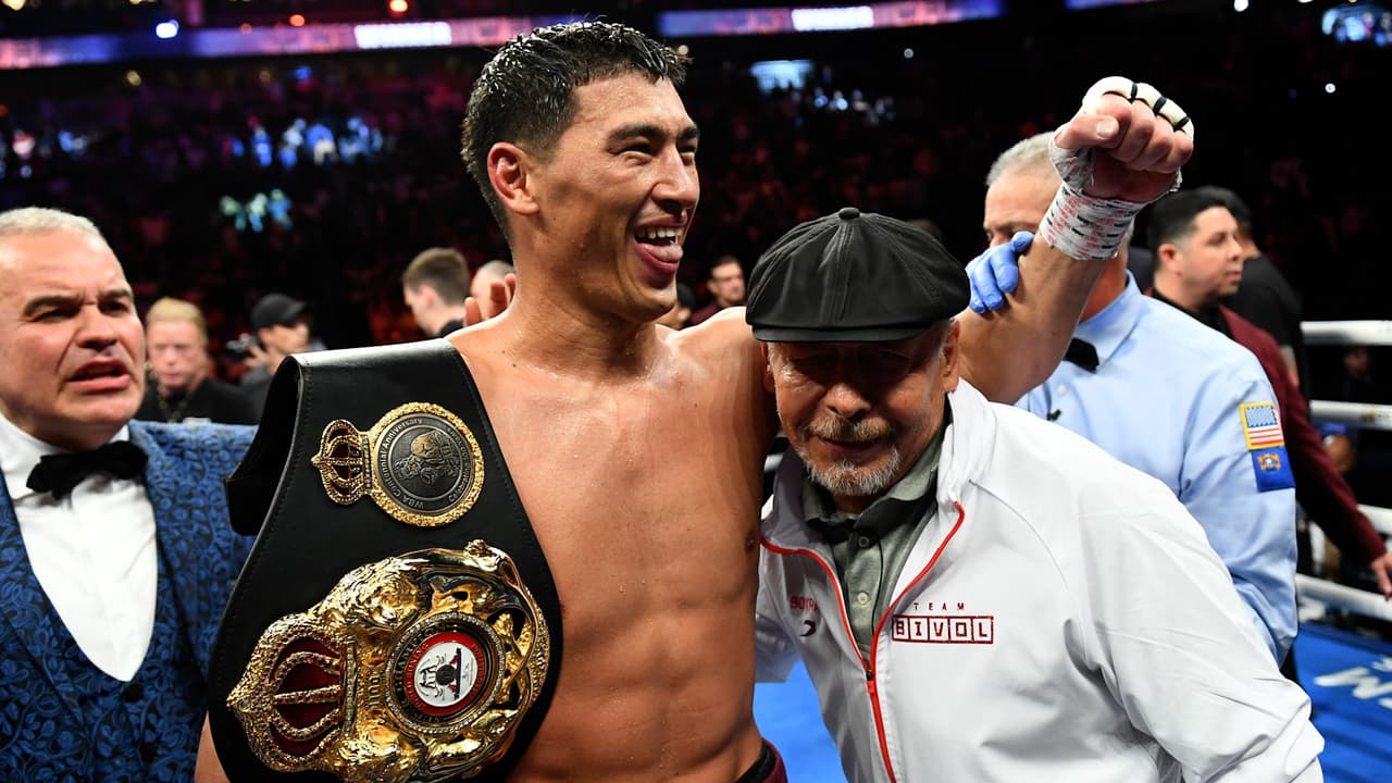 ¿Canelo-Usyk? Bivol se burla: "Mejor que pelee con Anthony Joshua"