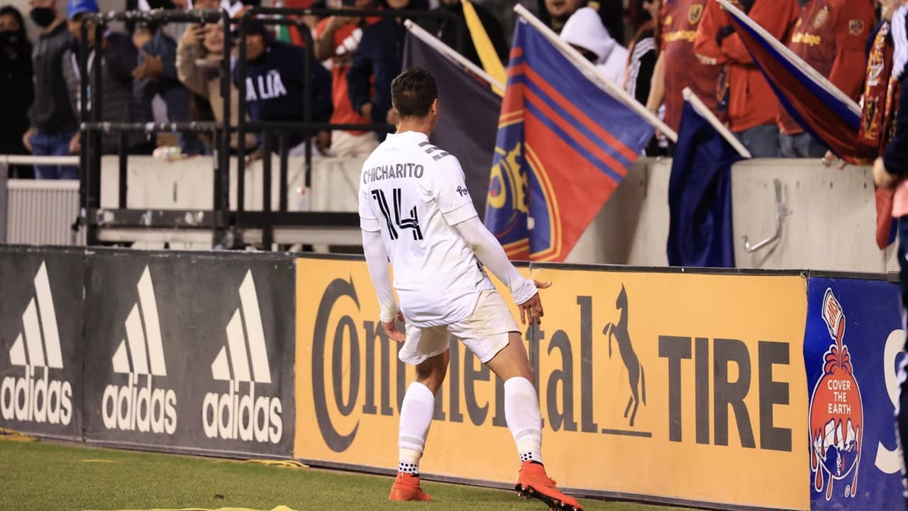 Chicharito tras la derrota: “Tengo estándares muy altos”