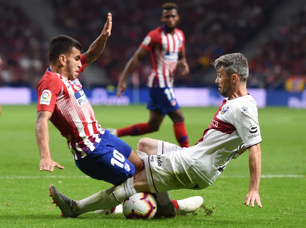 Con el ritmo tìpico de Atlético de Madrid, el partido tuvo intensidad de parte del local en búsqueda de irse en ventaja.