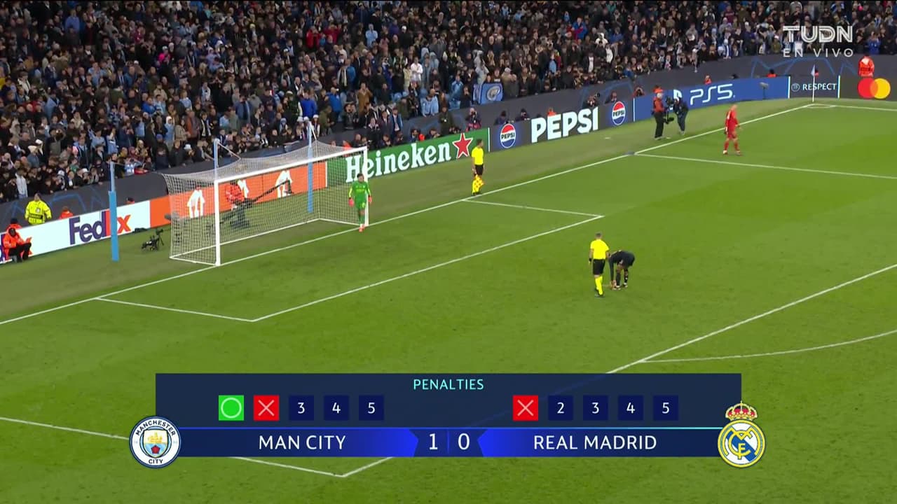 ¡GOL!  anota para Real Madrid. Jude Bellingham