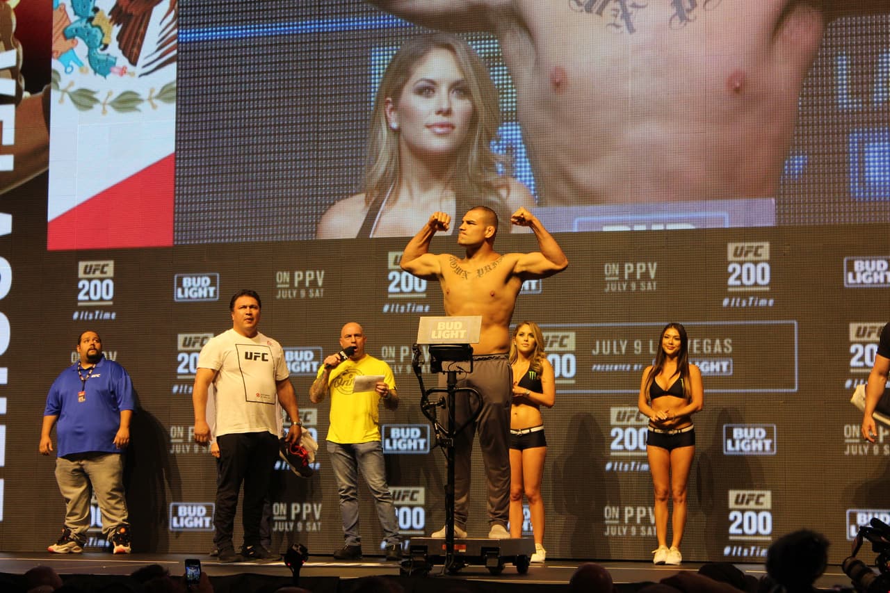 Cain Velasquez 242.5 (Foto y Texto: Geovany Guerrero)