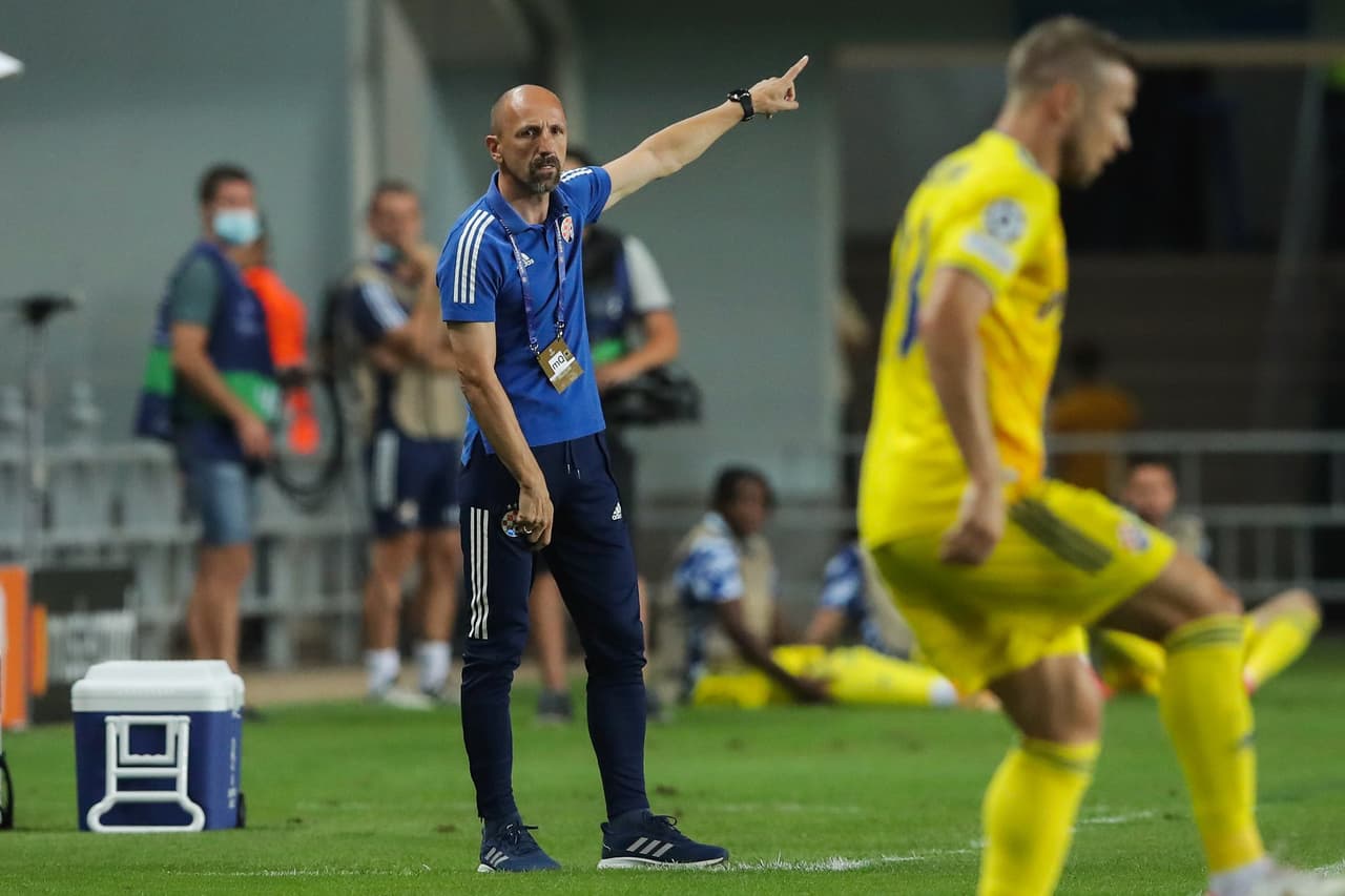 Sheriff Tiraspol golea 3-0 al Dinamo Zagreb con doblete de Adama Traoré y gol de Dimitris Kolovos al minuto 45' durante el partido de ida de las eliminatorias rumbo a la fase de grupos de la UEFA Champions League.