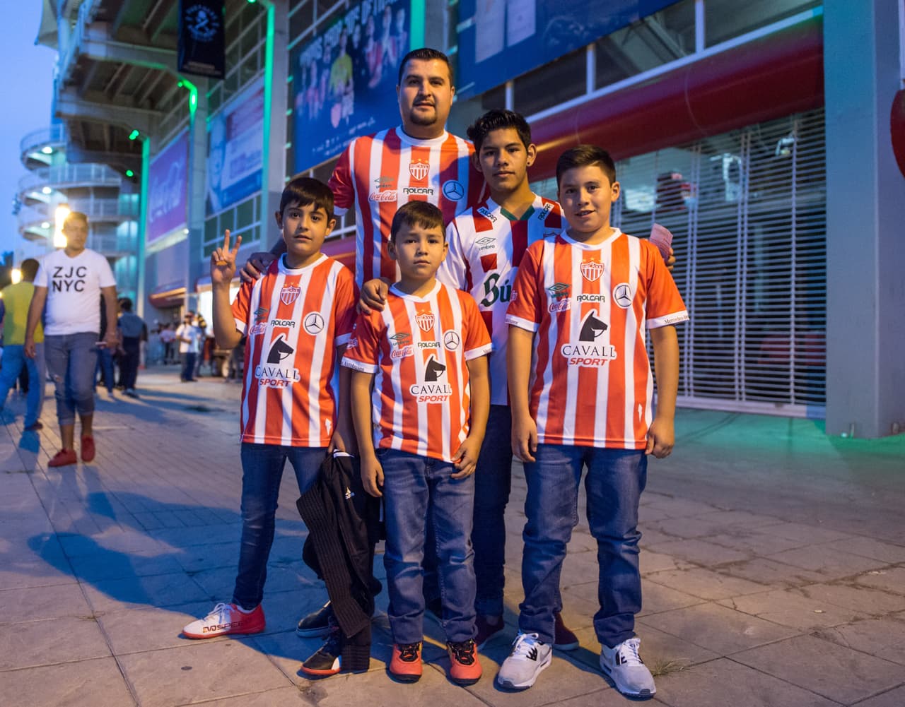 Así se vivió el colorido de la afición en la Jornada 10