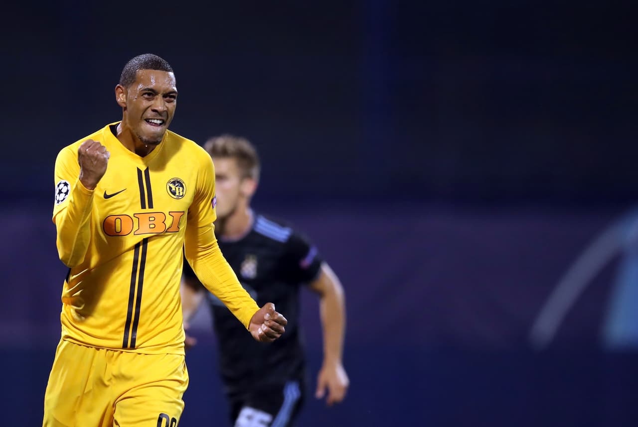 De penalti, a los 64 minutos, el francés Guillaume Hoarau marcó el 1-1 y que ponía las cosas 2-2 en el global. En ese breve instante el juego pintaba para irse al alargue.