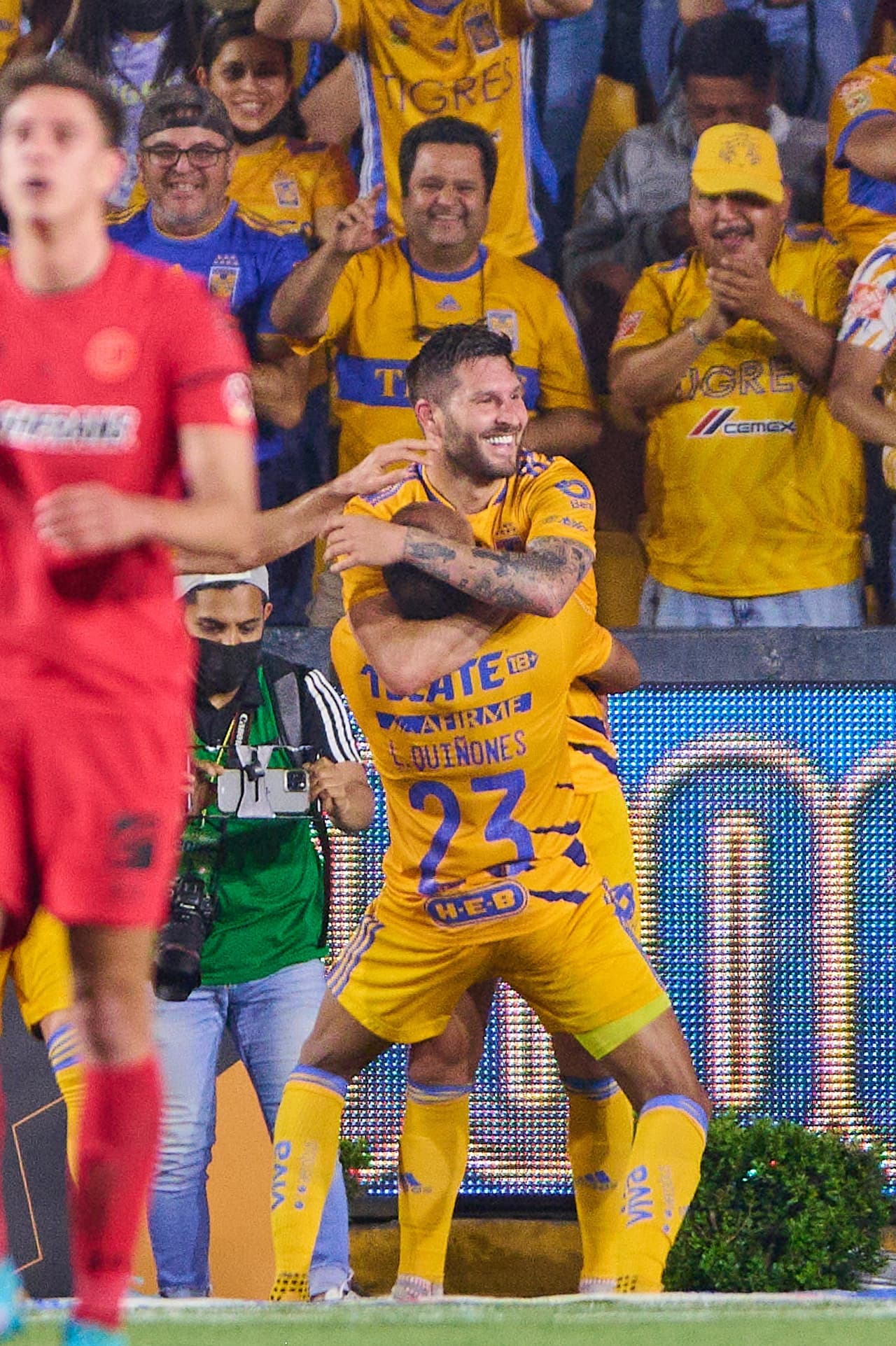 El francés es líder de goleo individual con 11 tantos.