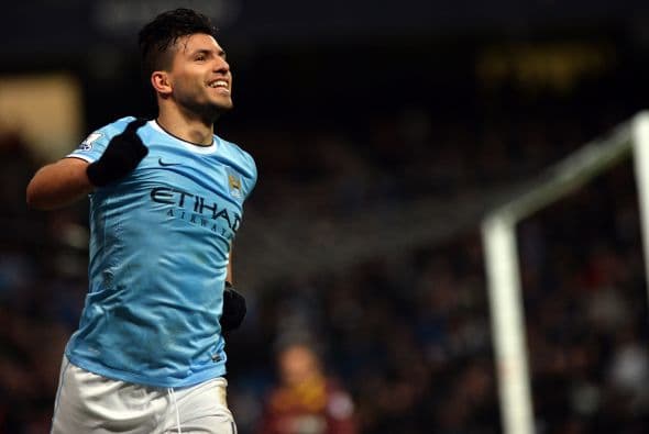 ¿Y en la delantera? El candidato número uno es Sergio 'El Kün' Agüero. Con magníficas actuaciones en el Manchester City, el argentino regresaría al futbol español, esta vez con el Barça. En caso de concretarse, sería el fichaje 'bomba' en el mercado europeo.