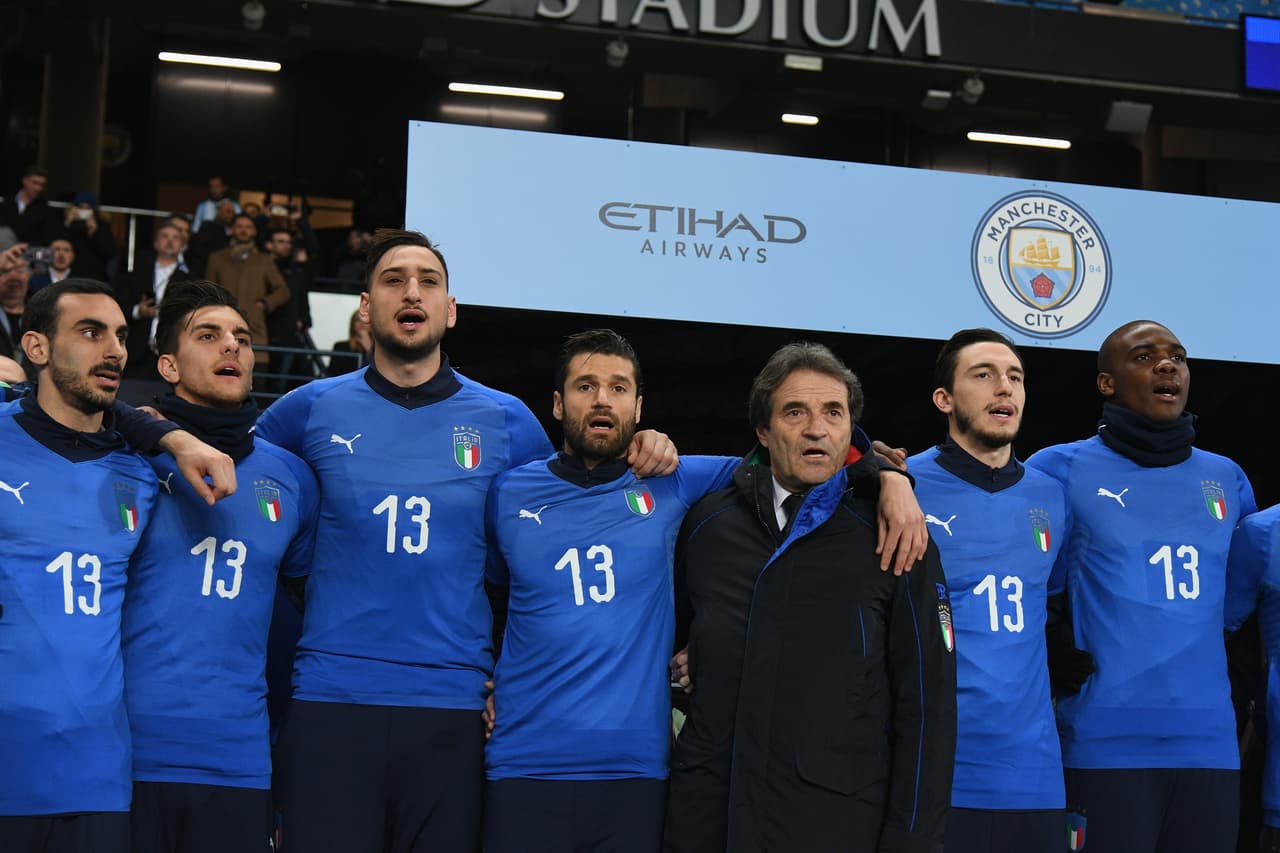 En el duelo de Argentina contra Italia, los europeos le rindieron de nuevo un homenaje al fallecido Davide Astori.