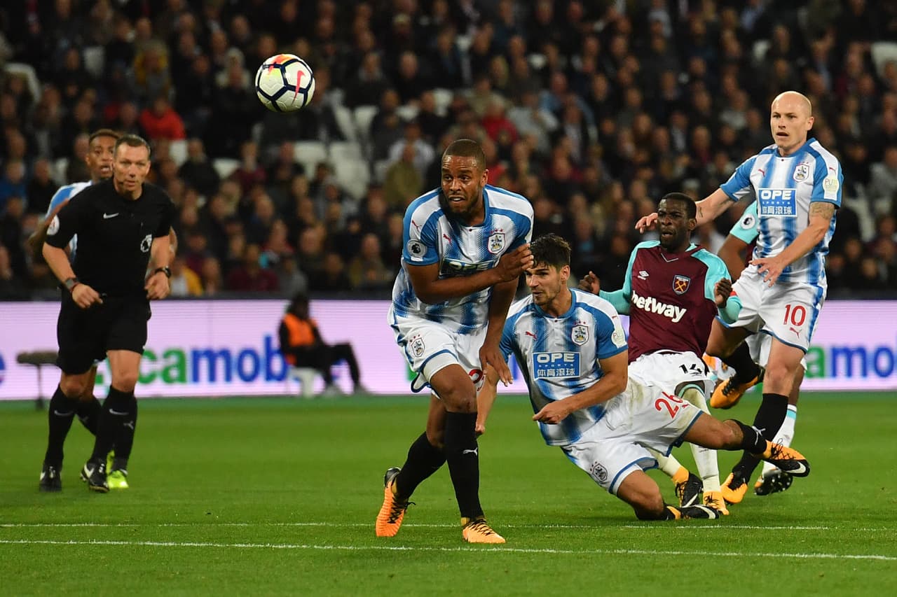 Al minuto 72, Pedro Obiang abrió el marcador. Buscaba el remate de pierna izquierda al palo lejano, pero el balón rebotó en la espalda del defensa y se metió al fondo.