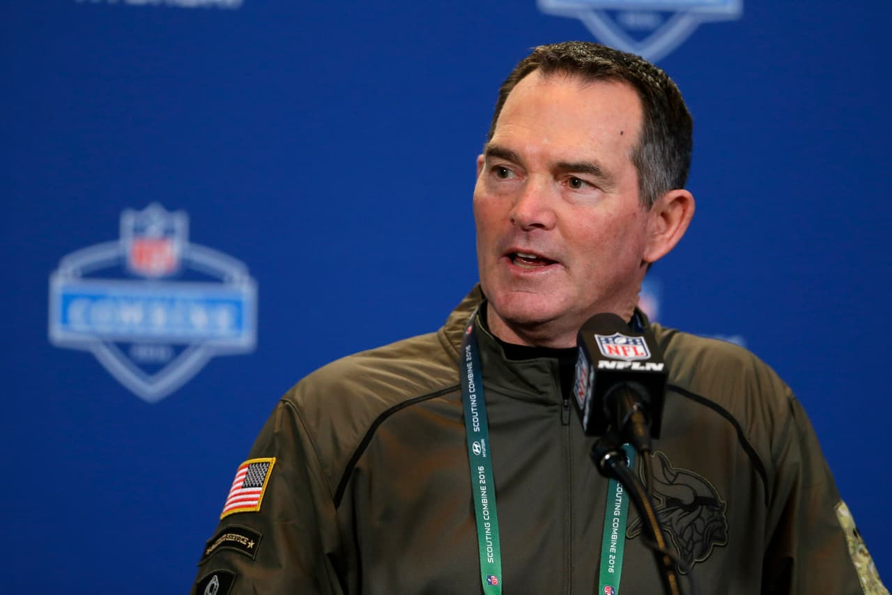Mike Zimmer, head coach de los Vikings: Sin excusas tras haber reforzado la línea ofensiva