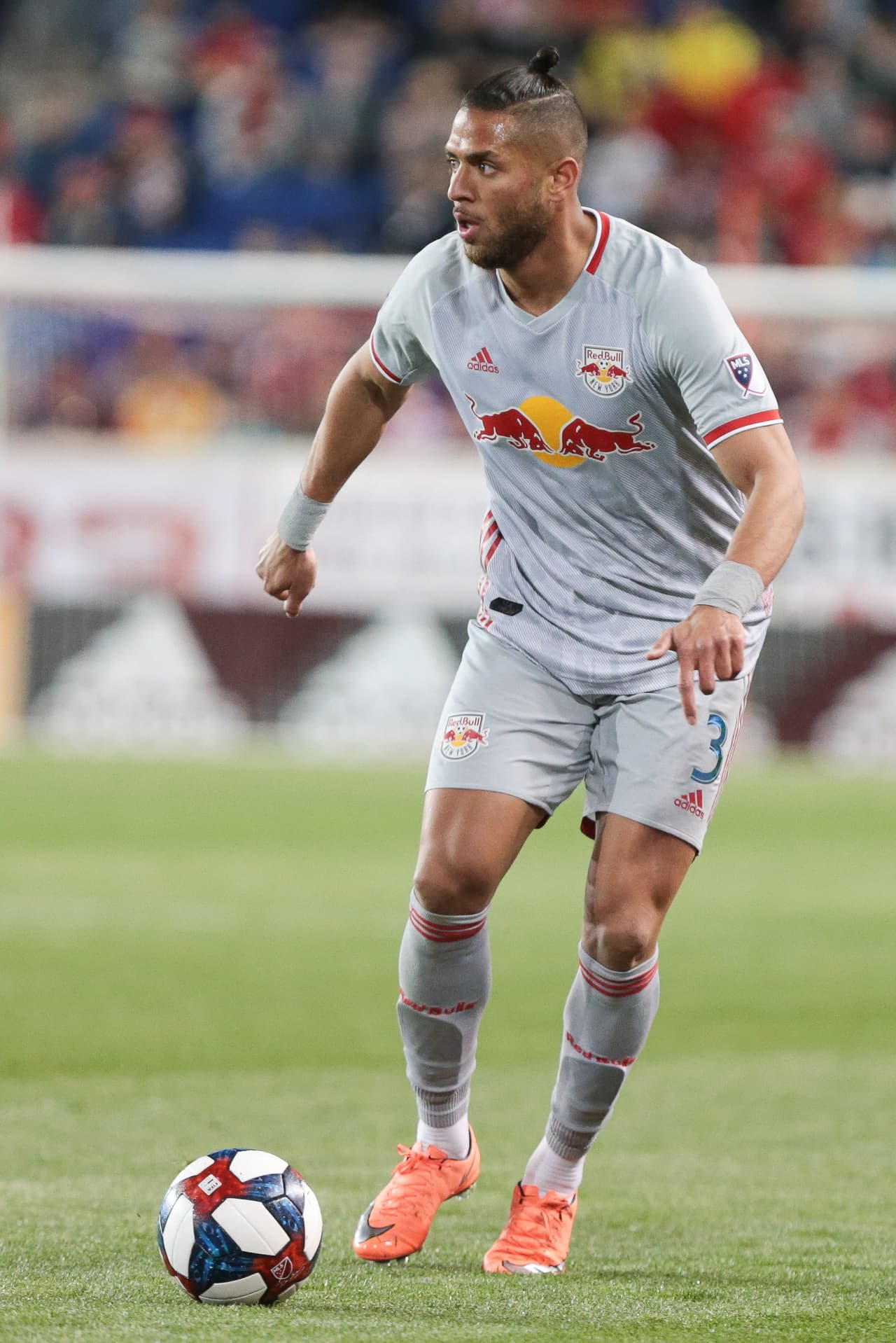Con el cuchillo entre los dientes. Así jugaron Amro Tarek y sus compañeros en la defensa de New York Red Bulls, claves en el 1-0 final frente a Atlanta United FC.