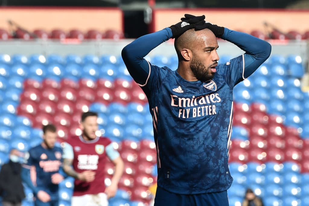 Con goles de Chris Wood (39’) y Aubameyang (6’), Burnley y Arsenal igualaron para llegar a 30 y 38 unidades. Los de Mikel Arteta se jugarán la vuelta de Octavos de la Europa League ante Olympiacos a media semana.