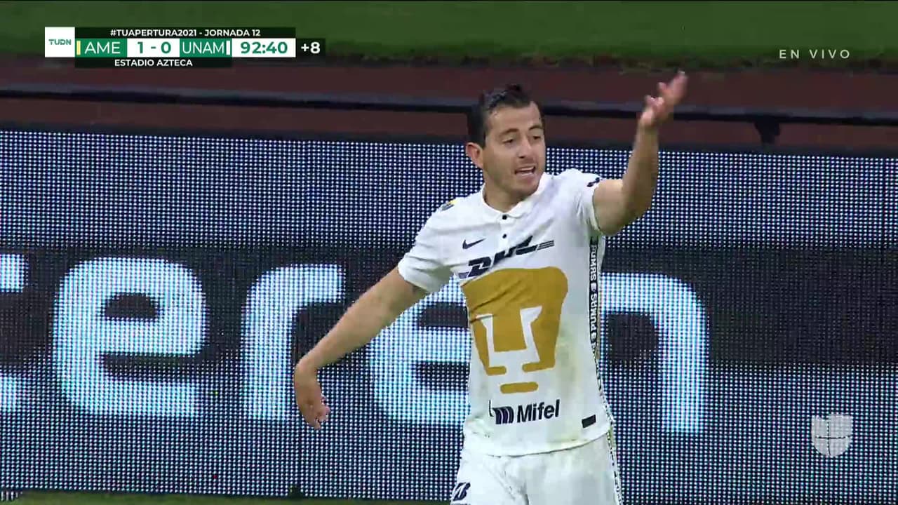 ¡TIRO ATAJADO! disparo por Salvador Reyes.