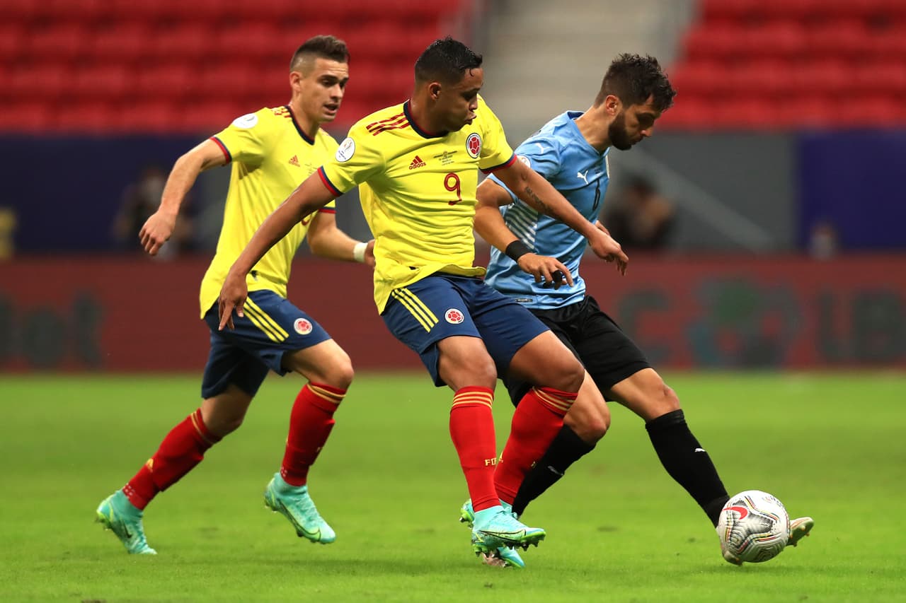 Colombia no falló en la tanda de penaltis mientras que Ospina hizo el trabajo y detuvo dos doparos de los uruguayos para ganar el encuentro.