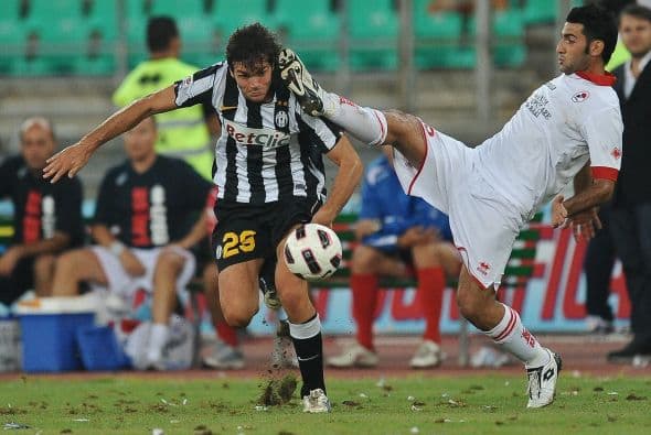 Pero el Bari defendió el resultado al máximo y complicó el juego del rival.