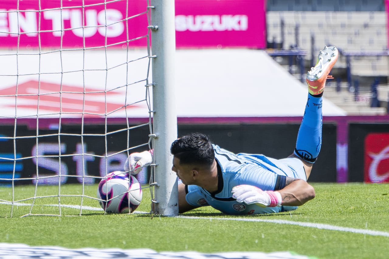 Gol, gol de García al minuto 75, Pumas ya lleva la ventaja por la mínima.