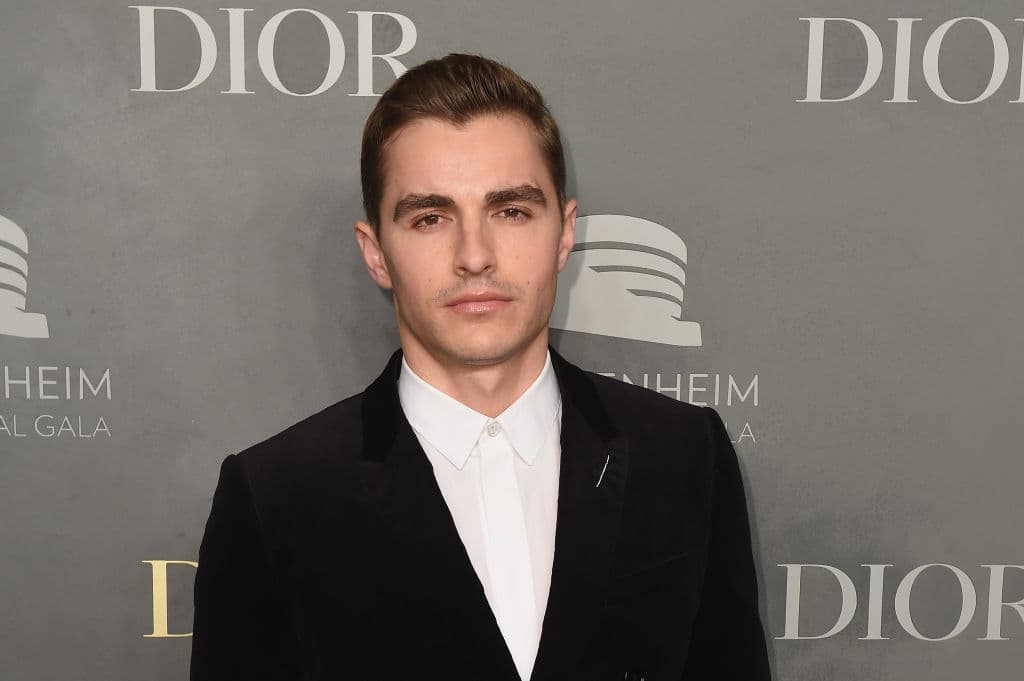 Una joven en plena huida se refugia en un convento de monjas de mediana edad emocionalmente intestables.
<br>