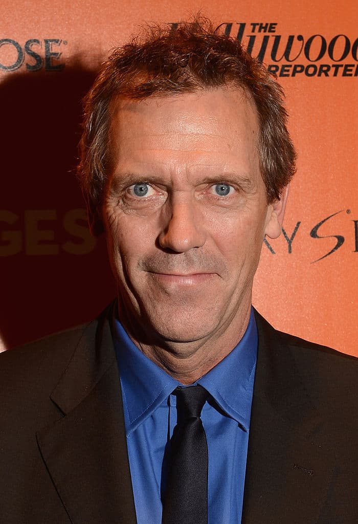 El conocido ‘Dr. House’ tiene su historia con la música. Laurie sabe tocar el piano, el saxofón, la armónica y además sabe cantar.
<br>