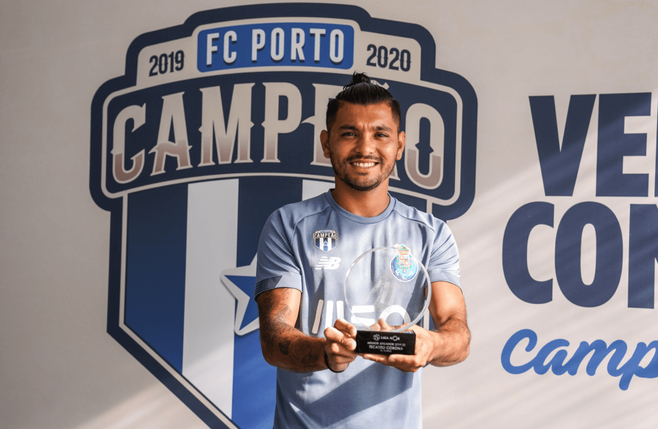 Porto reconoce al 'Tecatito' Corona, MVP de la Primeira Liga