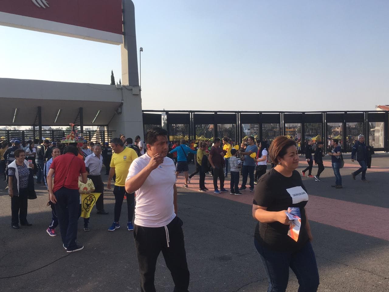 Los fanáticos del América preparados para el juego contra Querétaro.