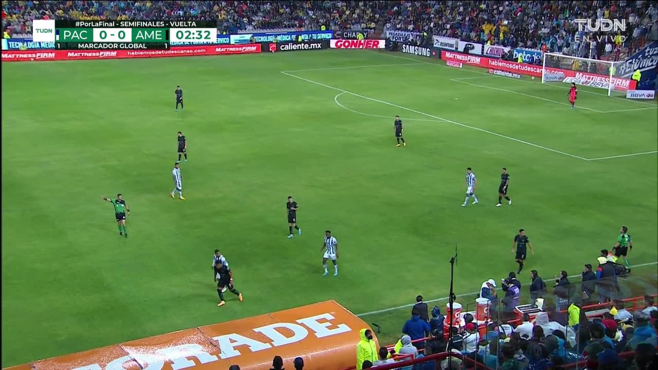 ¡TIRO ATAJADO! disparo por Federico Viñas.