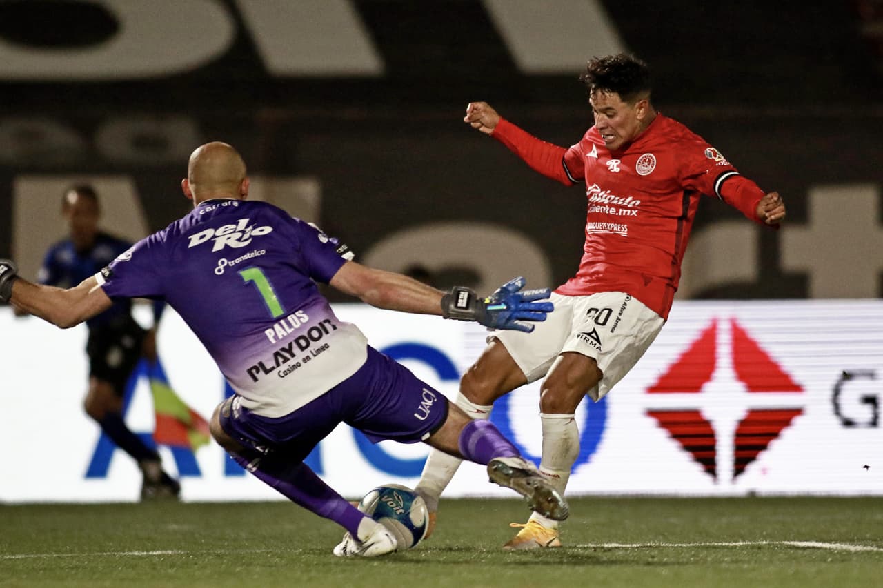 Darío Lezcano marcó a lo 53’ el tanto que definió el resultado. Juárez llegó a ocho unidades y Mazatlán se quedó con siete puntos. Juárez visitará a Santos y Mazatlán recibirá a los Gallos en la J8 del Guard1anes 2021.
