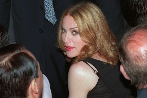 Se reportó que "La Reina del Pop" Madonna será la encargada de cantar en el medio tiempo del Super Bowl XLVI en Indianápolis el 5 de febrero del 2012. NFL.com/Español le rinde un homenaje con sus mejores imágenes a lo largo del tiempo.