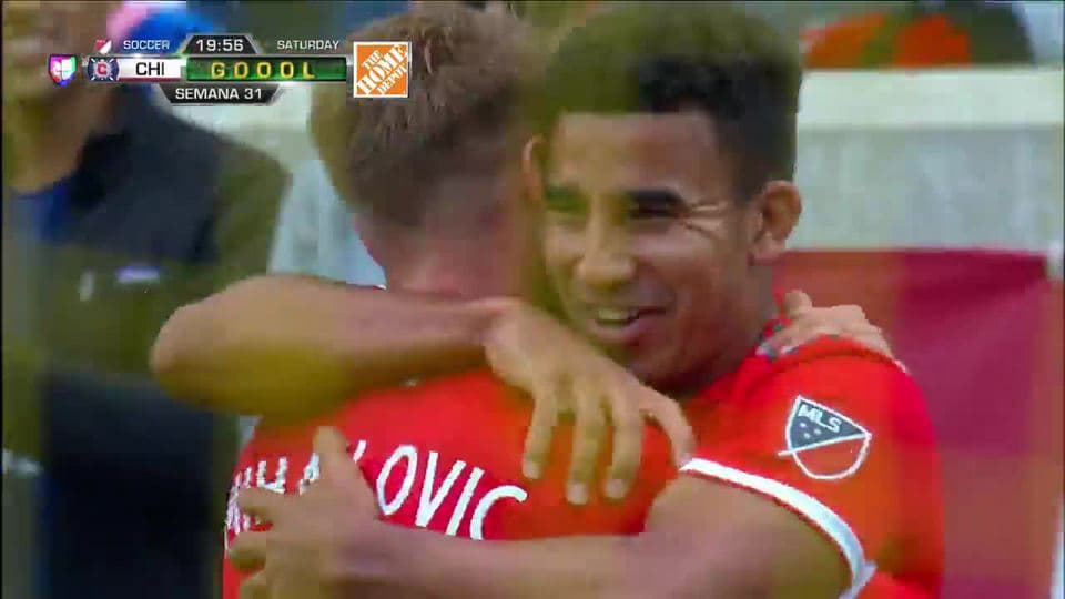 ¡GOOOL! Djordje Mihailovic anota para Chicago Fire