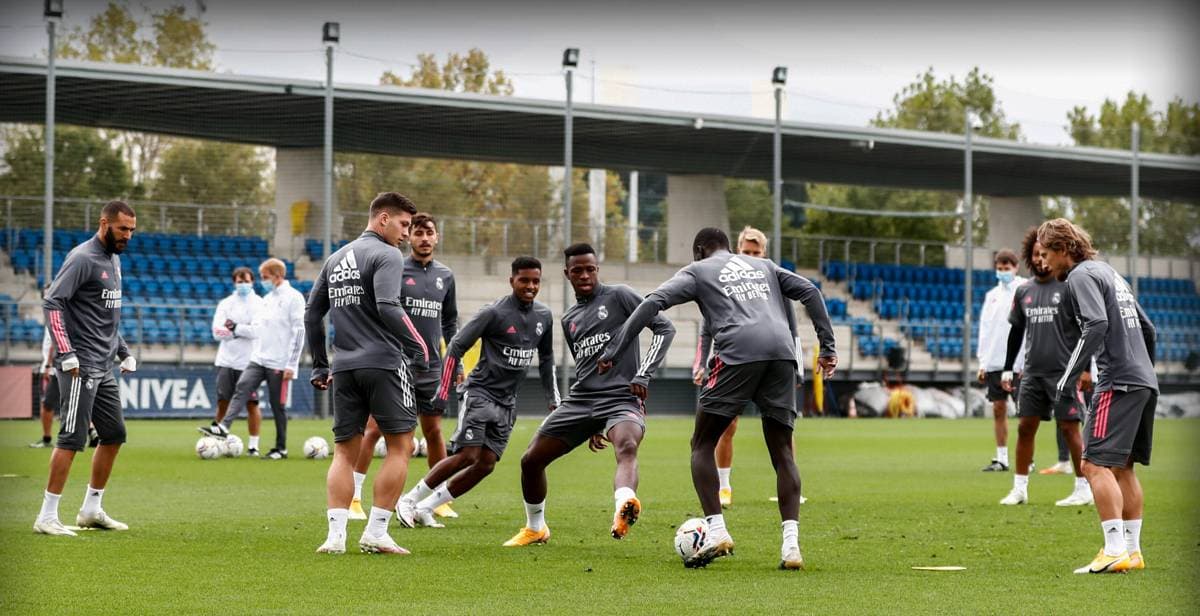 El Real Madrid se tuvo que bajar del avión por descompostura