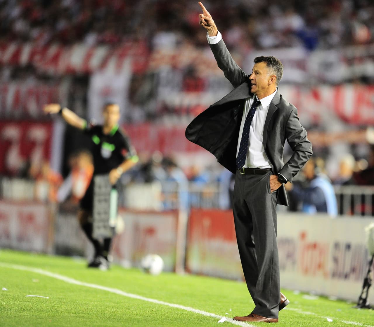 Luego llegó a Atlético Nacional, y a pesar de que había ganado un título local con el Once Caldas, las dudas seguían sobre él.