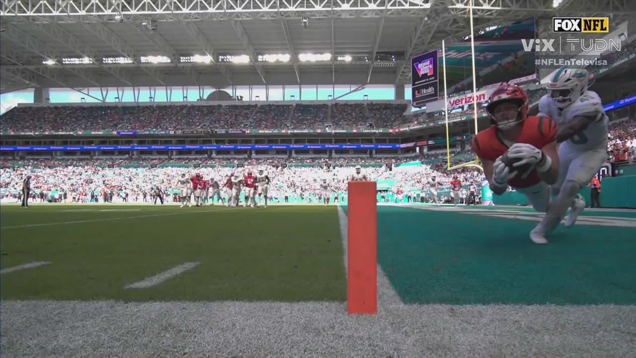 ¡Touchdown Bengals! Tanner Hudson recibe envío de Burrow