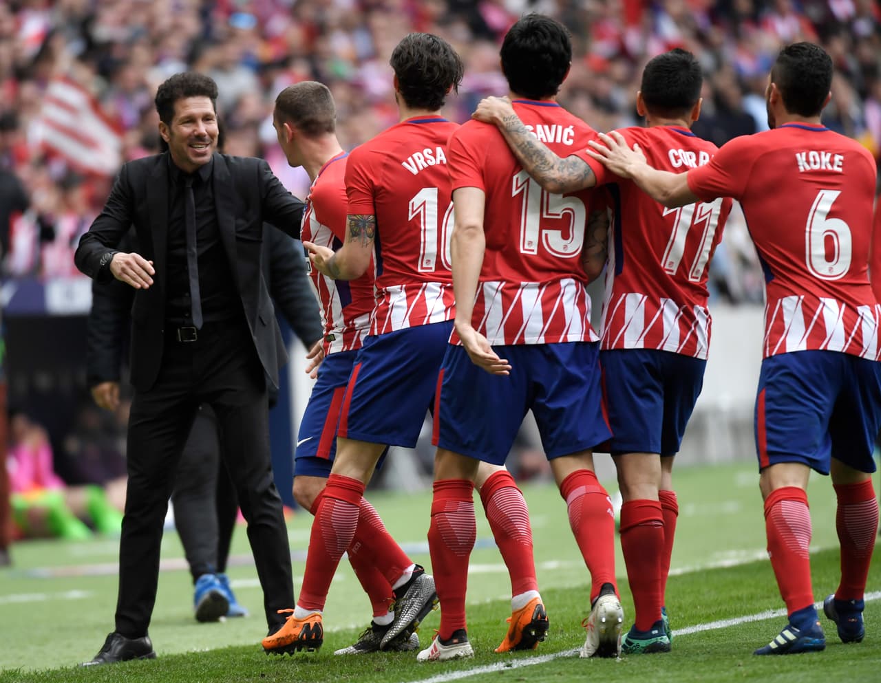 La unidad del grupo y el cariño hacia el técnico quedó de manifiesto en las celebraciones de los tantos anotados.
