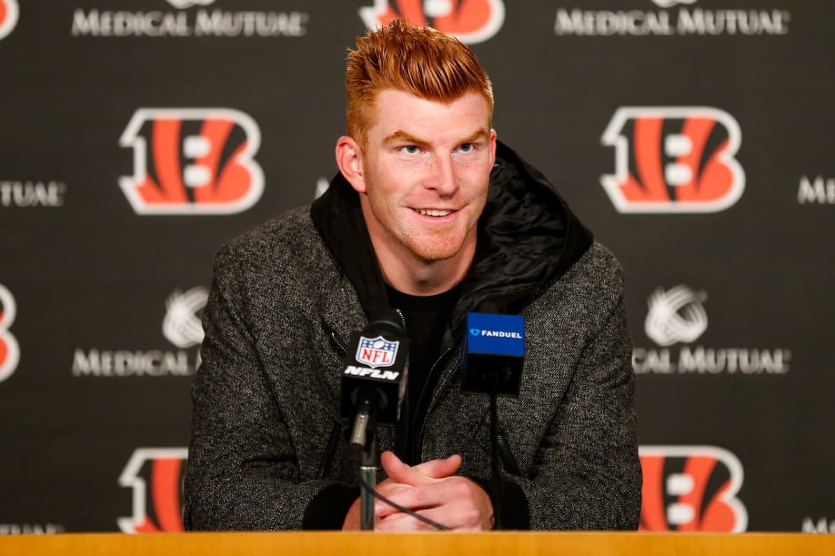 Andy Dalton, QB de los Cincinnati Bengals, que ganaron a los Cleveland Browns 31-17.