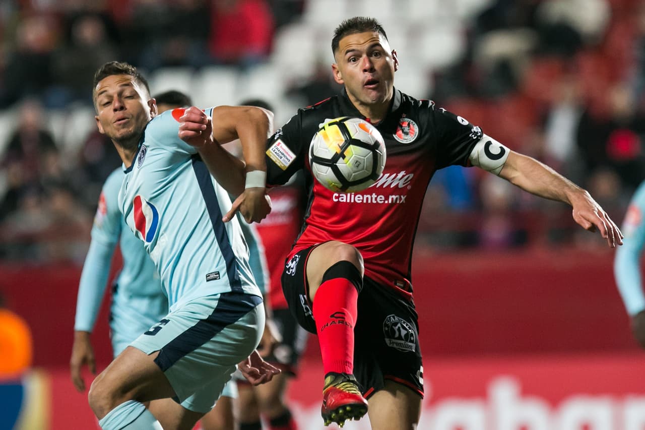 Ya en la segunda mitad, el equipo mexicano tuvo para aumentar la ventaja pero la puntería no fue la mejor.