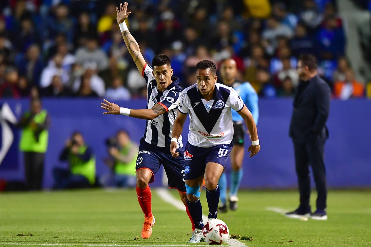 Con goles de Miguel Layún, Rogelio Funes Mori y doblete de Maxi Meza, Monterrey gana en Celaya y pone un pie en la siguente ronda de la Copa MX.