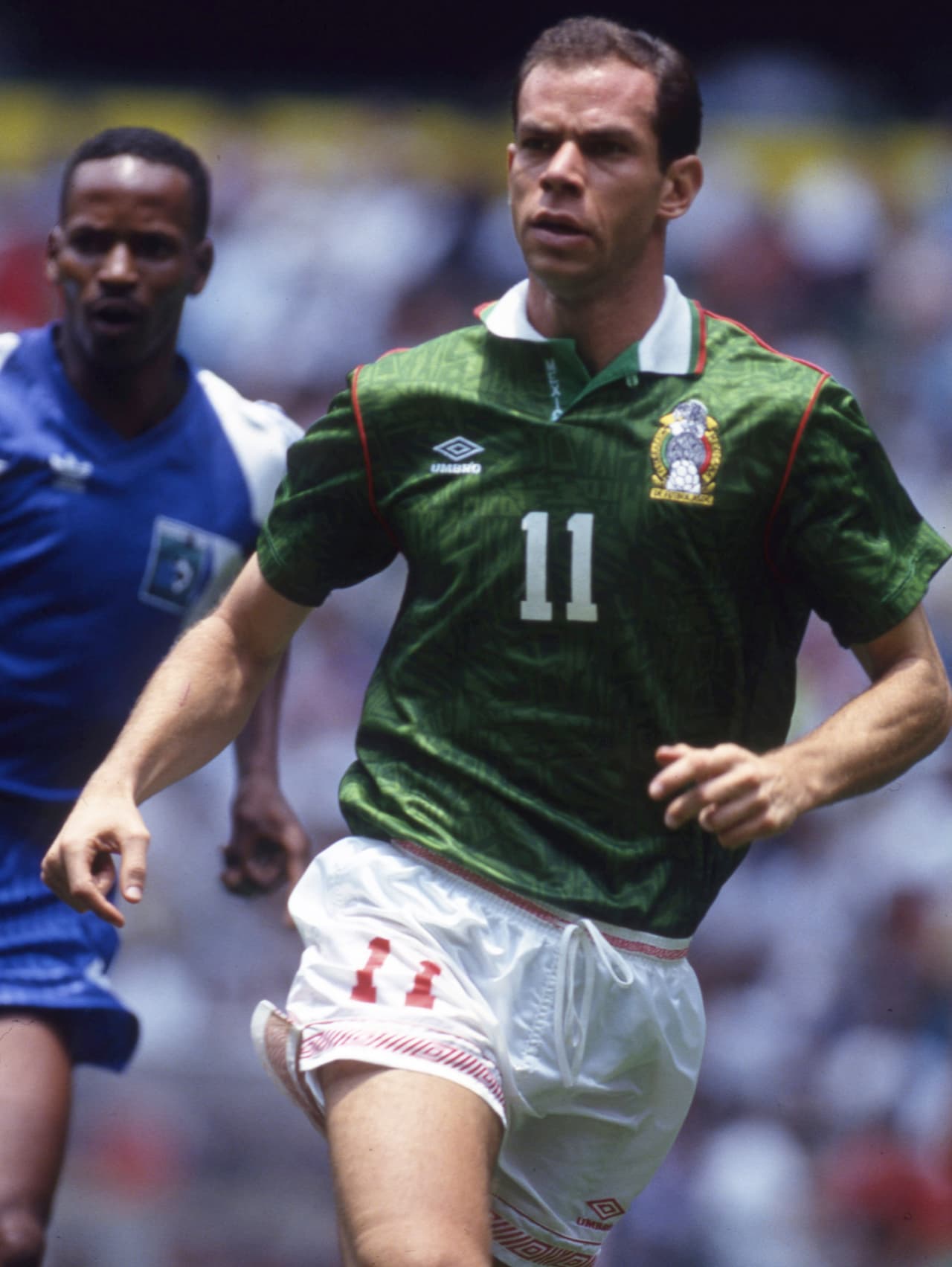 Aquella Copa Oro se disputó en Dallas y la Ciudad de México, y dicho sea de paso, fue la primera vez que el torneo vio campeón al Tri en esta competición. En aquel partido que se disputó en un repleto Estadio Azteca, México goleó 9-0 al país caribeño y anotó su marcador más abultado en aquella Copa Oro, y uno de los cuatro marcadores con más goles en la historia del Tri.