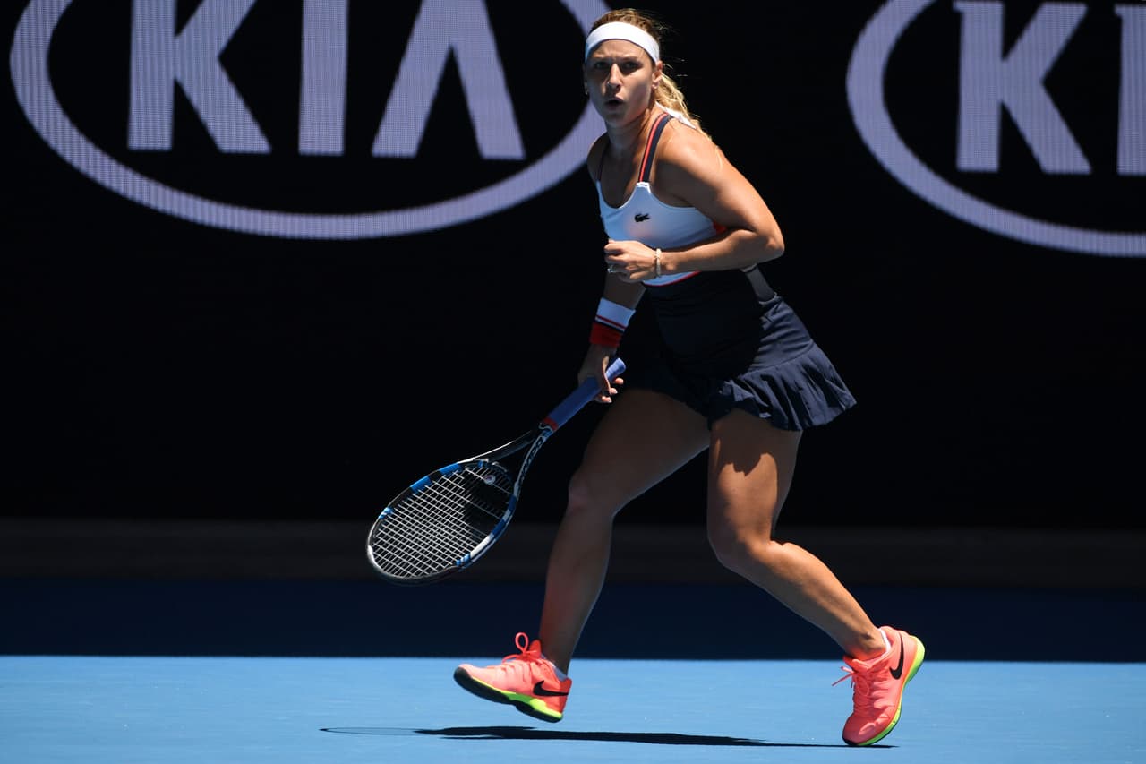 Dominica Cibulkova derrotó a Su-Wei Hsieh con sets 6-4, 7-6 (8) en el juego de segumda ronda. La checa, en el 'Top-5' actual de la WTA, cerró muy bien su 2016 y buscará el título, a lo que añade su espectacular figura atlética que con sus bellas sonrisa y mirada la hacen muy atractiva para los fanáticos.