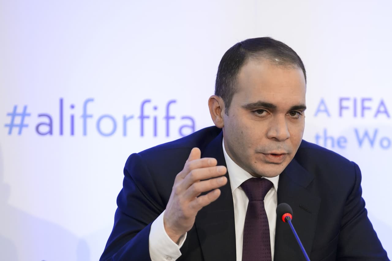 El príncipe Ali denuncia presiones en la carrera a la presidencia de la FIFA