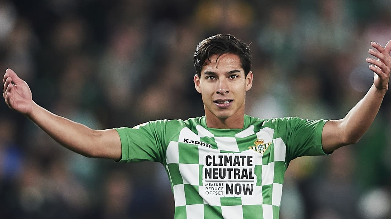 Quique Setién destaca regates y disparos de Diego Lainez