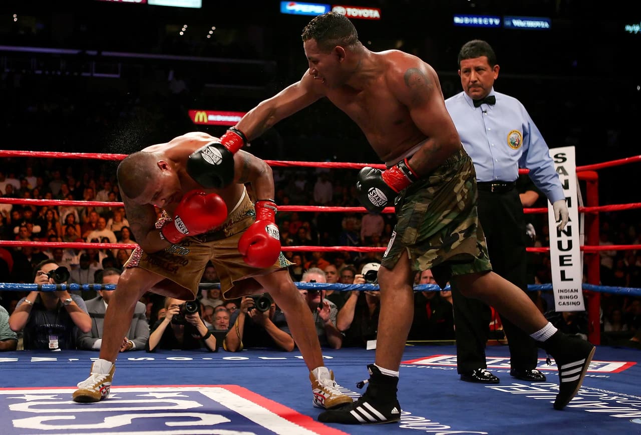 Mayorga derrotó al 'Feroz' en la pelea por el peso medio WBC Continental en 2007, en triunfo por decisión dividida.