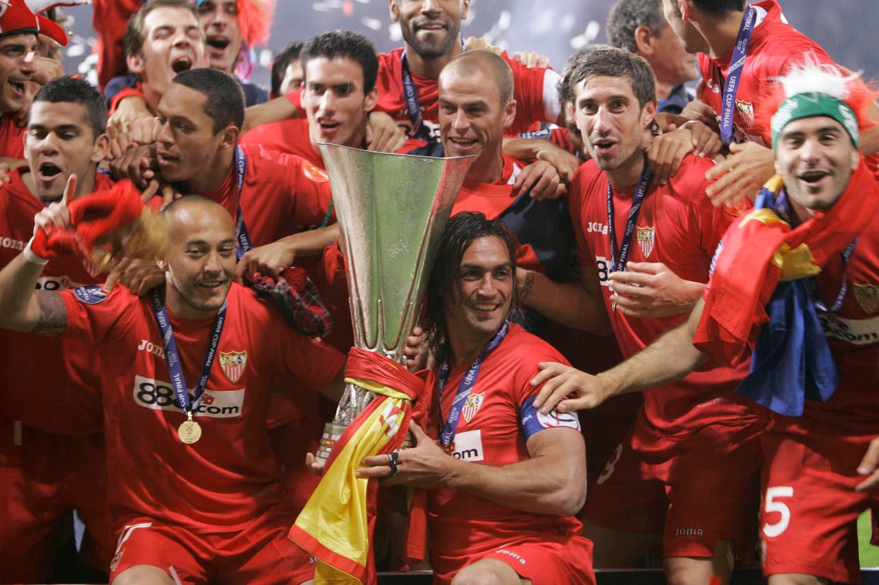 El segundo título llegó en la campaña 2006-07 y también lograron la Supercopa de la UEFA y la Copa del Rey aquella temporada.