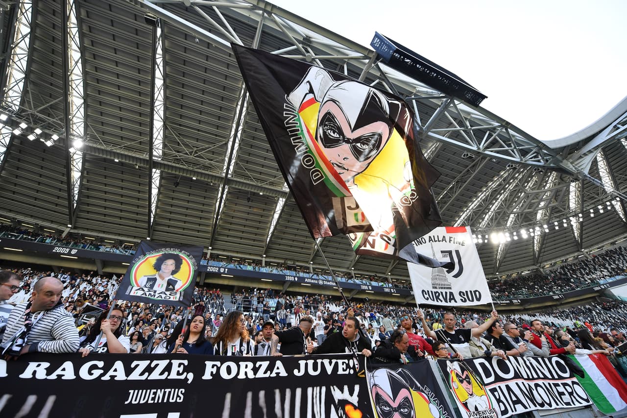 El equipo femenino de Juventus jugó su primer partido en el Allianz Stadium, donde convocó 39 mil fanáticos que vieron su triunfo 1-0 sobre Fiorentina. Así quedaron cuatro puntos arriba del segundo lugar a falta de tres fechas del cierre del torneo.