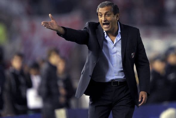 Casualmente, el otro rival del Tricolor, Paraguay, también debutará a su técnico en esta fecha FIFA, sin embargo previo al juego con México del día 31 de marzo, se las verá con Costa Rica el día 26.