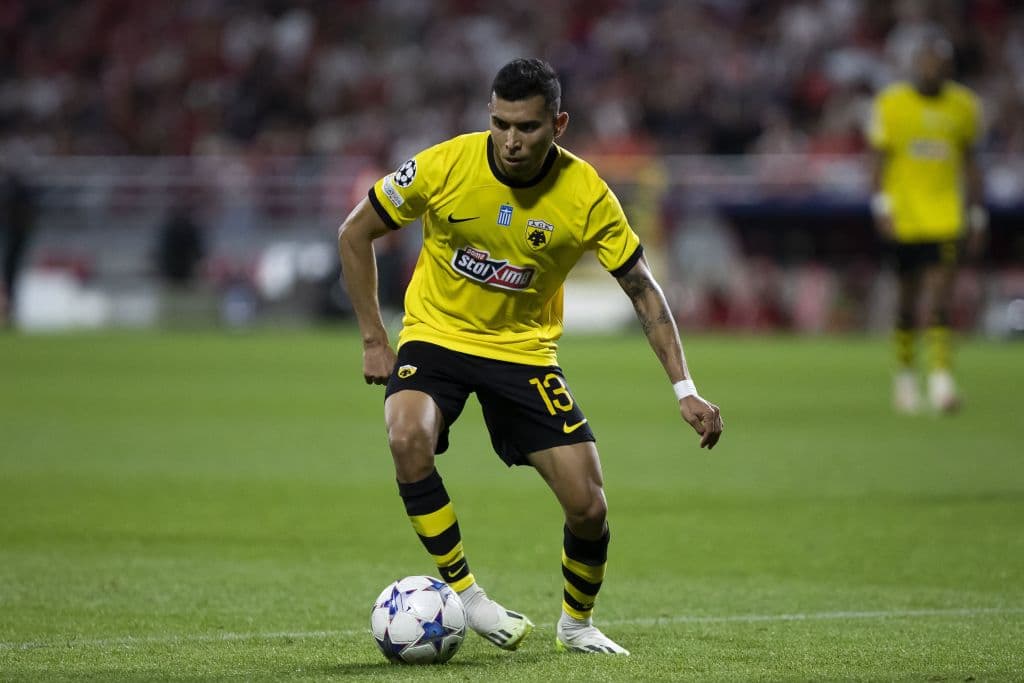 AEK vence al AEL con Orbelín en el campo y sigue en la lucha por la cima