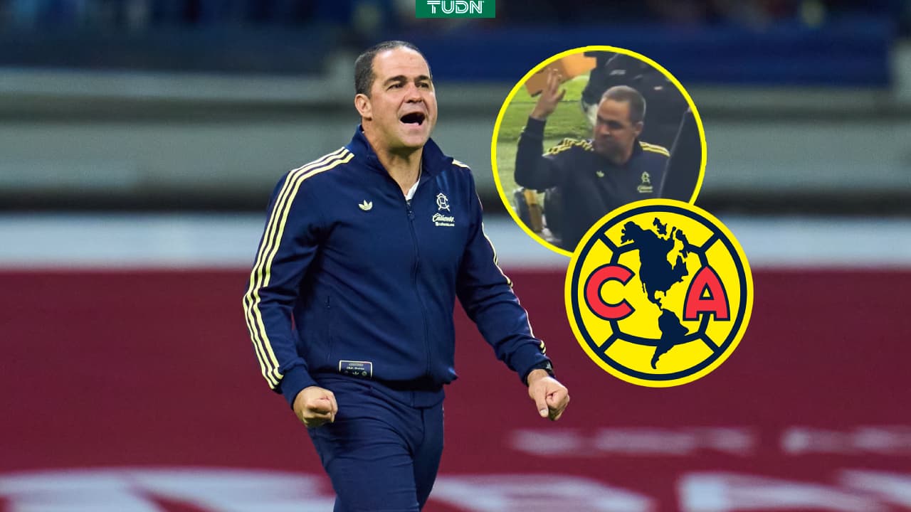 Efusivo festejo de André Jardine tras victoria de América vs. León