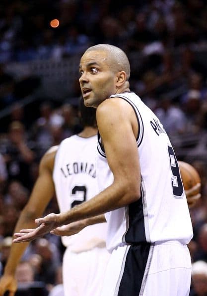 Todo o nada. Dispuestos a dejar la vida en la cancha San Antonio fue por su quinto campeonato mientras Miami buscaba salir de la mala racha 3-1 pese a que ningún equipo en la historia lo había logrado en una final. San Antonio apaleó a Miami.          