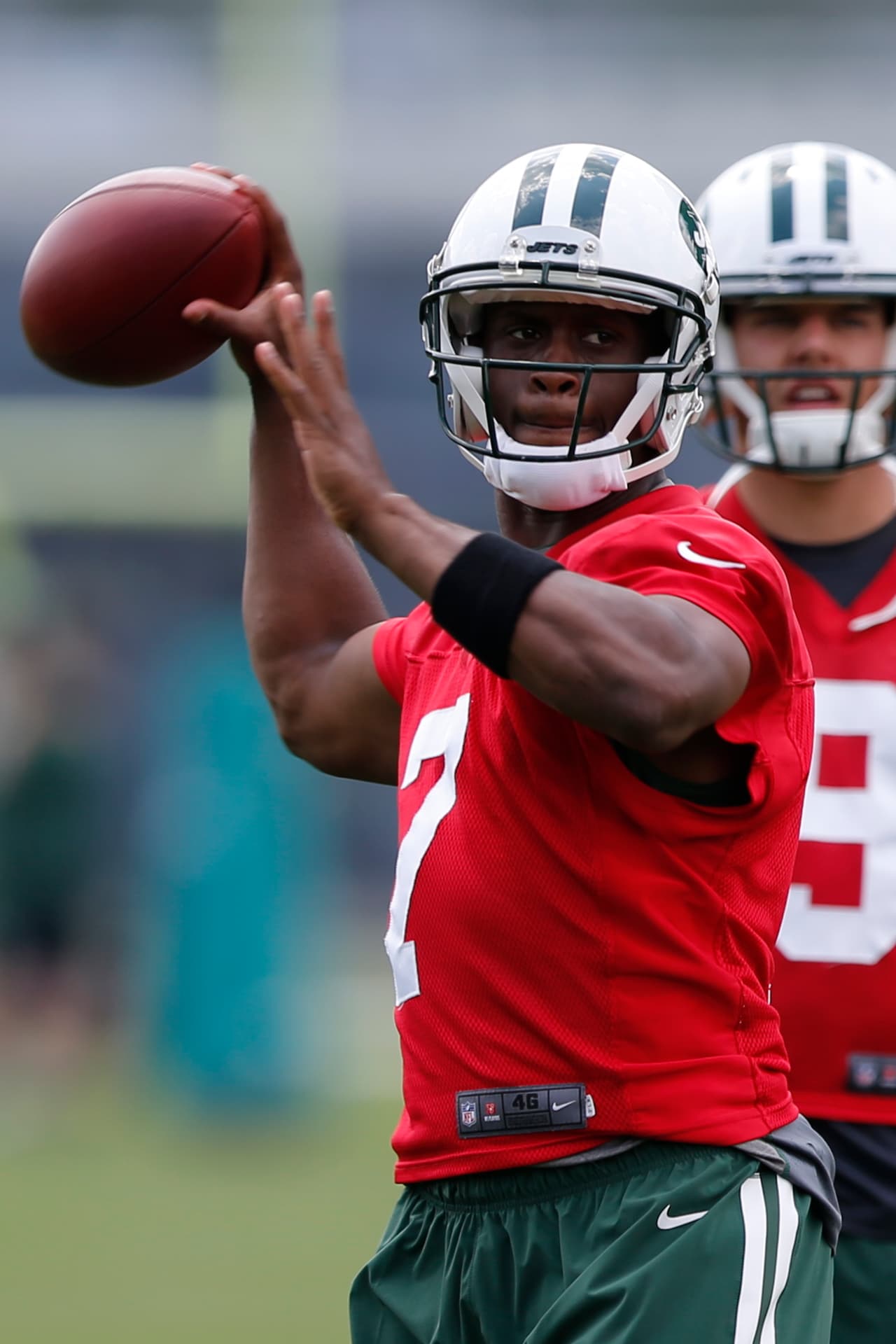 Geno Smith es el nuevo líder del campamento voluntario llamado 'Jets West'
