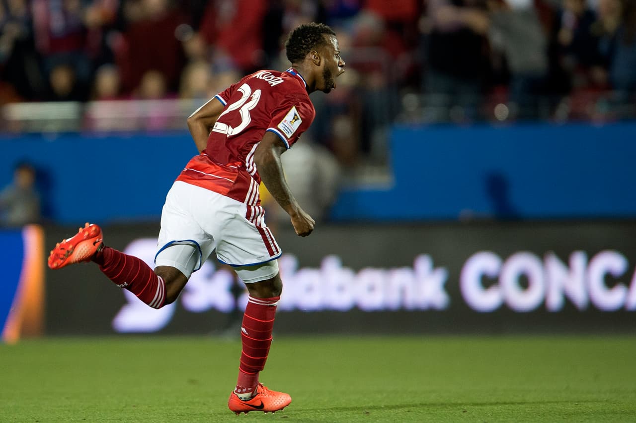 El centrocampista Kellyn Acosta puso arriba a Dallas al minuto 58, para consolidar la remontada.