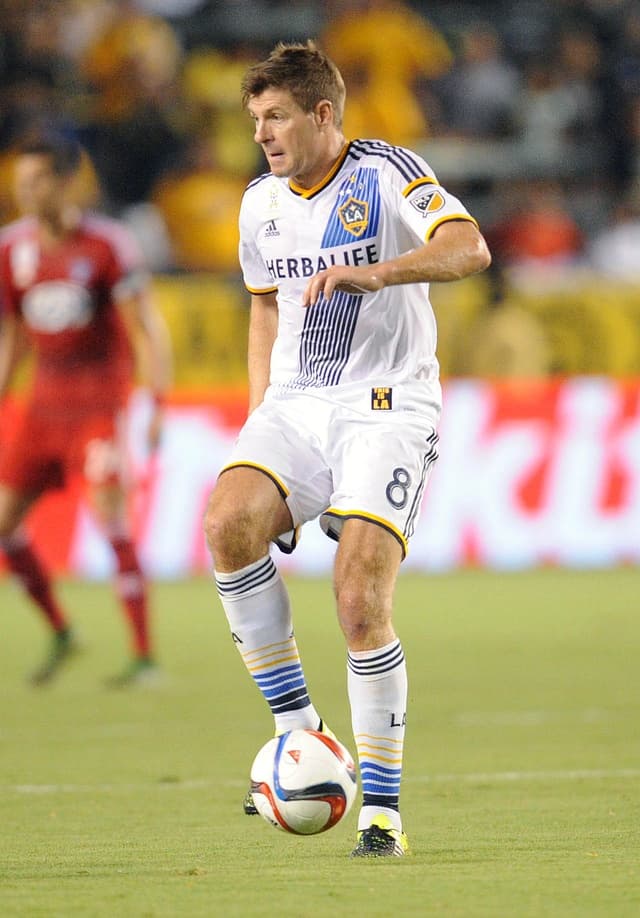 El gol de Steven Gerrard blindó la victoria de LA Galaxy sobre FC Dallas, para que los angelinos se pongan al tope de las posiciones.