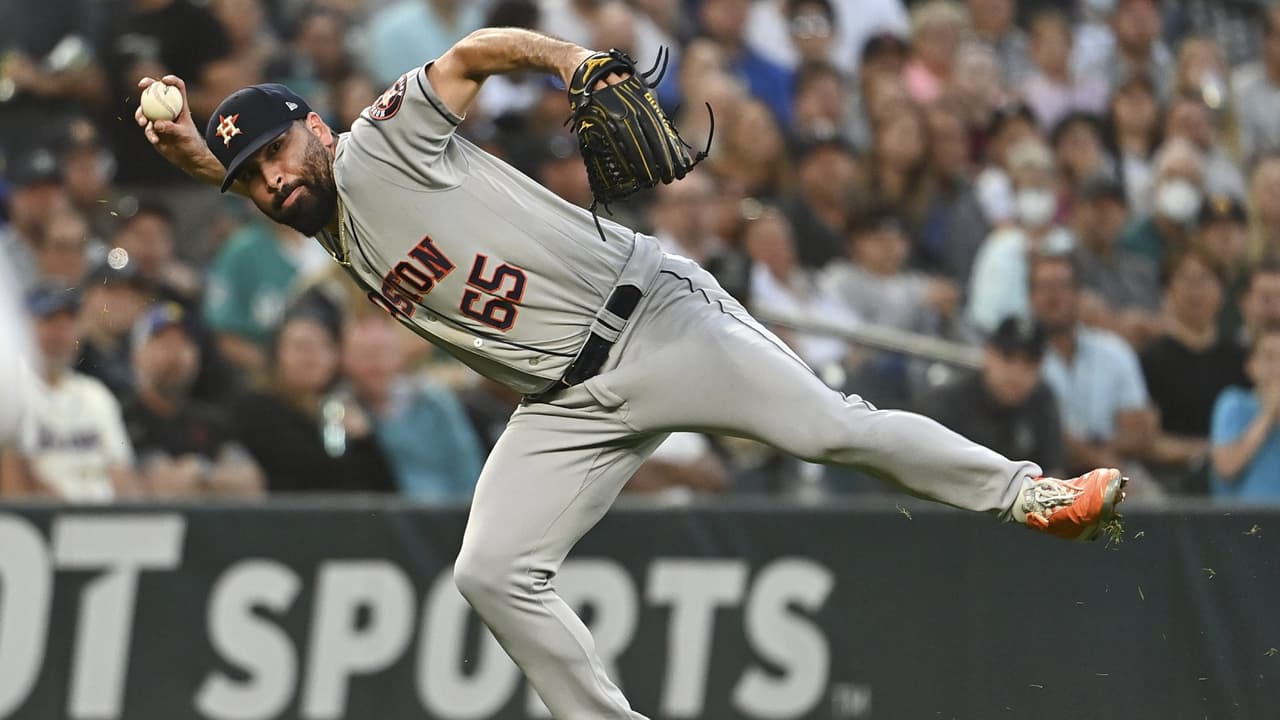 José Urquidy logra la novena victoria con Houston Astros